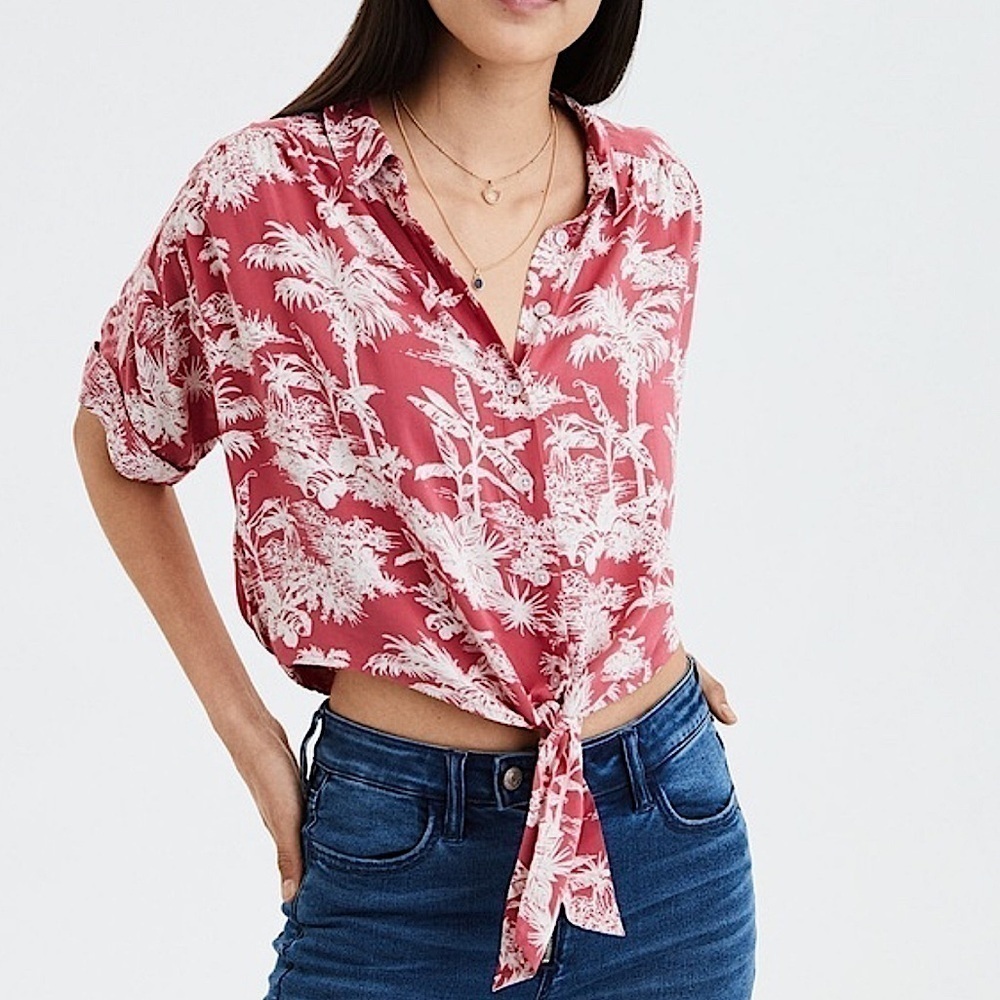 American Eagle Hawaiian button down boxy crop top front tie red palms women’s L